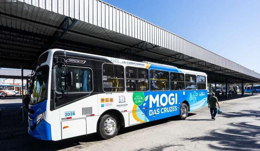 Novos ônibus com ar-condicionado já estão atendendo os passageiros de 26 linhas do sistema de transporte coletivo, aumentando o conforto dos usuários. Foto: Divulgação/PMMC