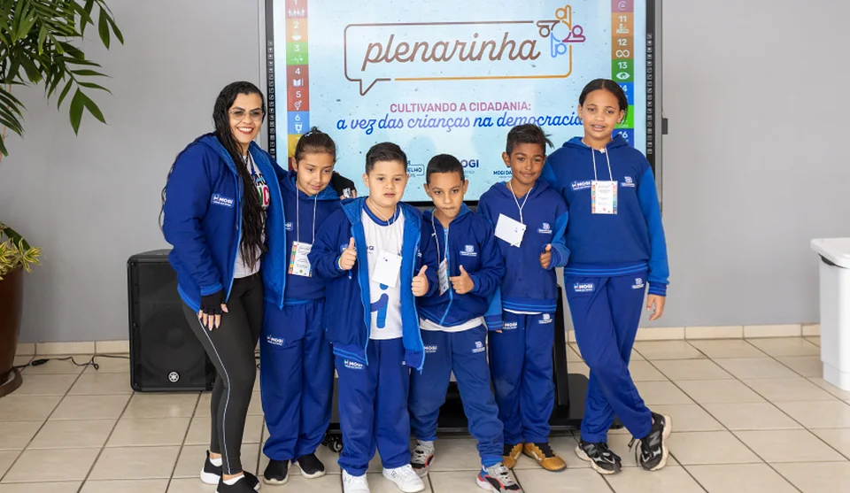Na Plenarinha, os estudantes discutiram sobre ideias e atitudes que poderiam melhorar a comunidade escolar e a cidade. Foto: Divulgação/PMMC